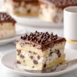 Easy Cannoli Cake Recipe