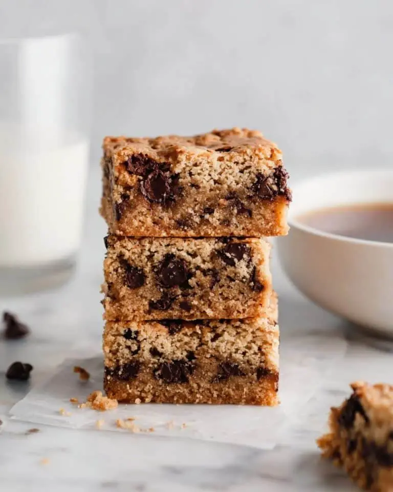 Banana Bread Blondies Recipe