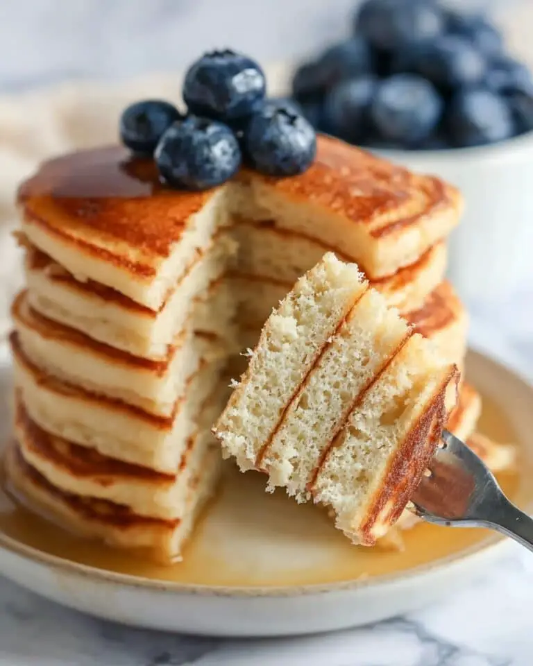 High-Protein Fluffy Pancakes with 4 Ingredients Recipe