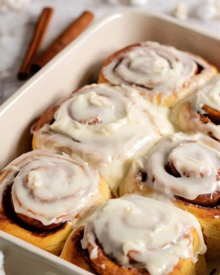 The BEST Soft And Easy Cinnamon Rolls Recipe