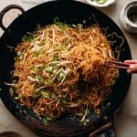 Soy Sauce Pan Fried Noodles (广式豉油皇炒面) Recipe