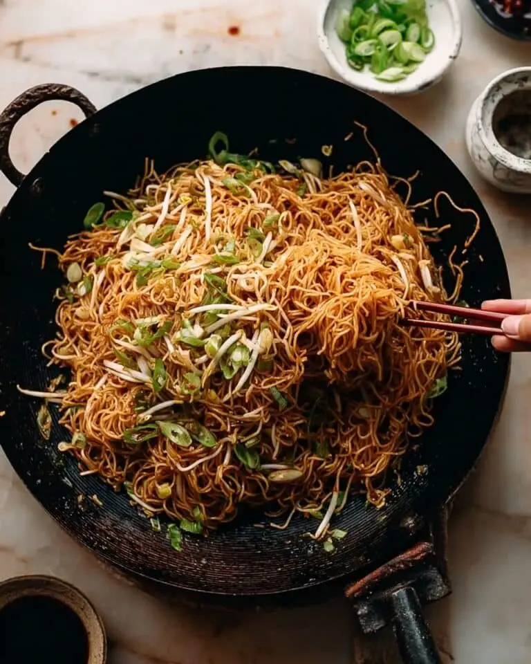 Soy Sauce Pan Fried Noodles (广式豉油皇炒面) Recipe