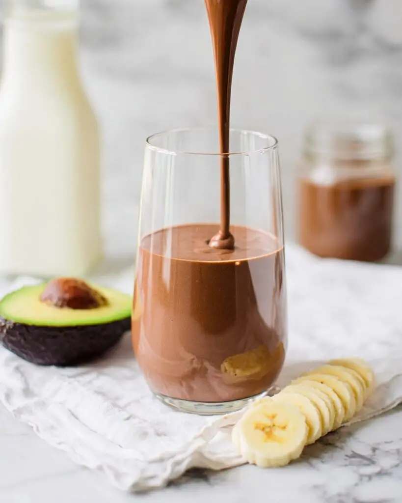 5-Minute Chocolate Avocado Banana Smoothie Recipe